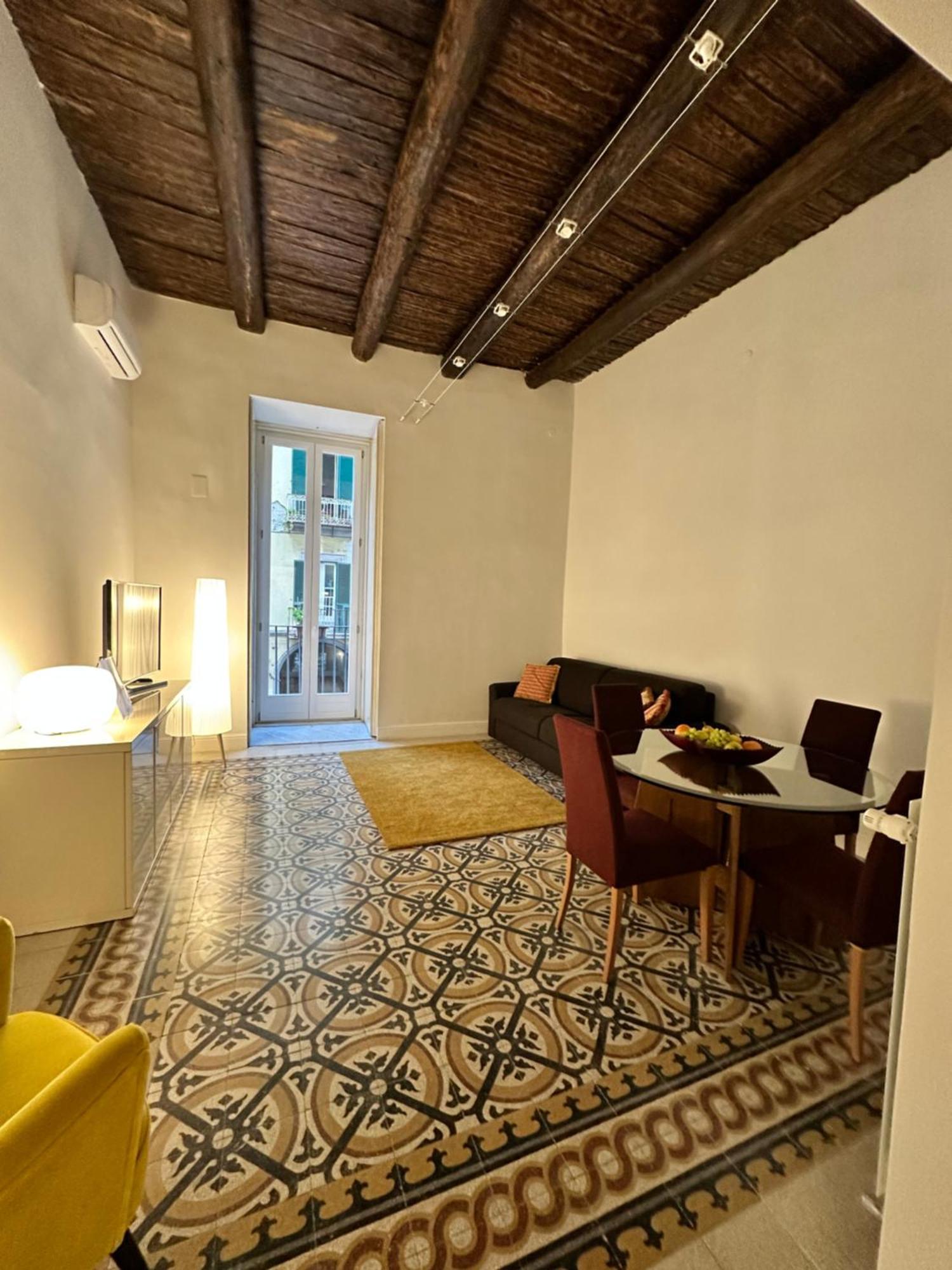 Toledo Maisonnette Neapel